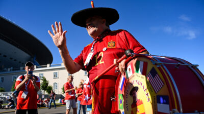 El legendario seguidor de la Roja murió este jueves a los 76 años; alentó a España durante 40 años con su inseparable tambor.