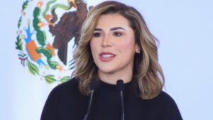 Gobernadora de Baja California confirma divorcio de Carlos Torres
