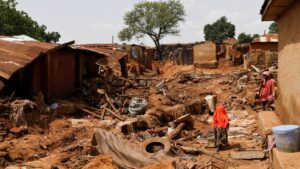 Más de 150 muertos por inundaciones en Nigeria, reportan miles de desplazados