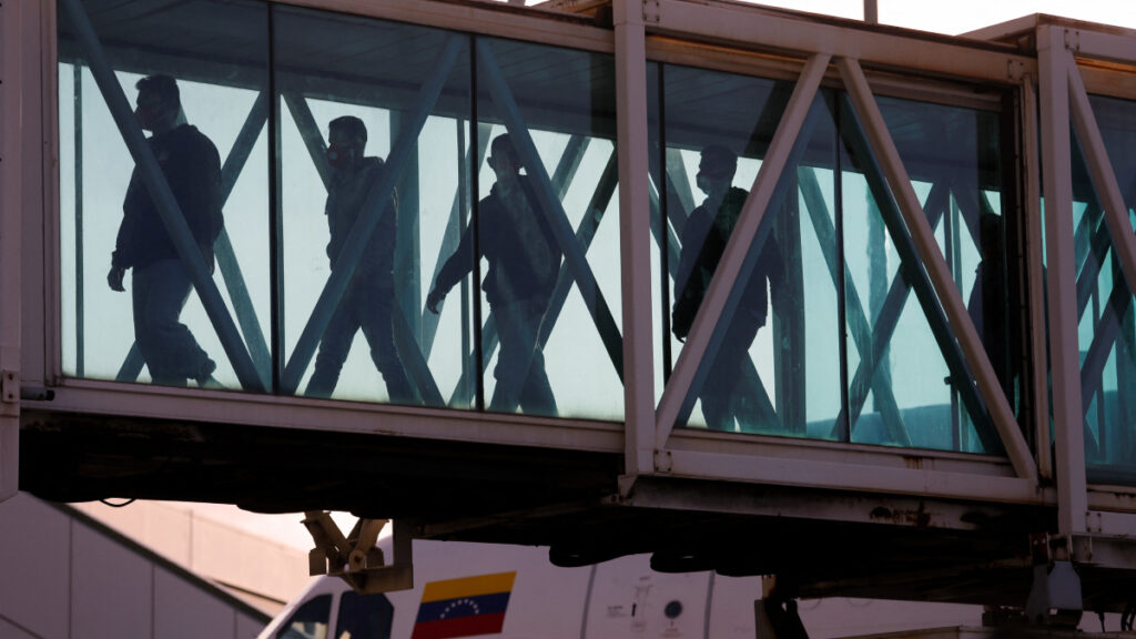 E.E. UU. pagará mil dólares a migrantes que acepten autodeportarse