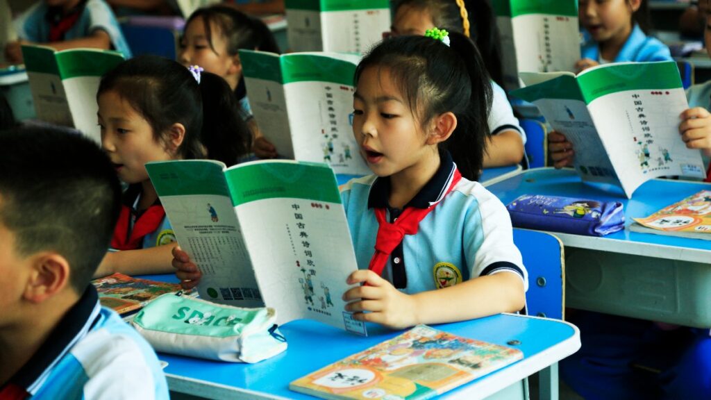 Pamela Cerdeira explica cómo es el día de un estudiante de preparatoria en China para darnos un panorama de por qué es un país tan competitivo.