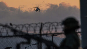 ¿Cómo fue el motín y la balacera en penal de Aguaruto, Culiacán? Videos