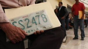 ¿Cada cuánto cambian las placas en México? Esto dice la ley