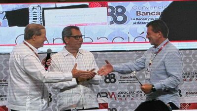 Emilio Romano asume presidencia de la ABM