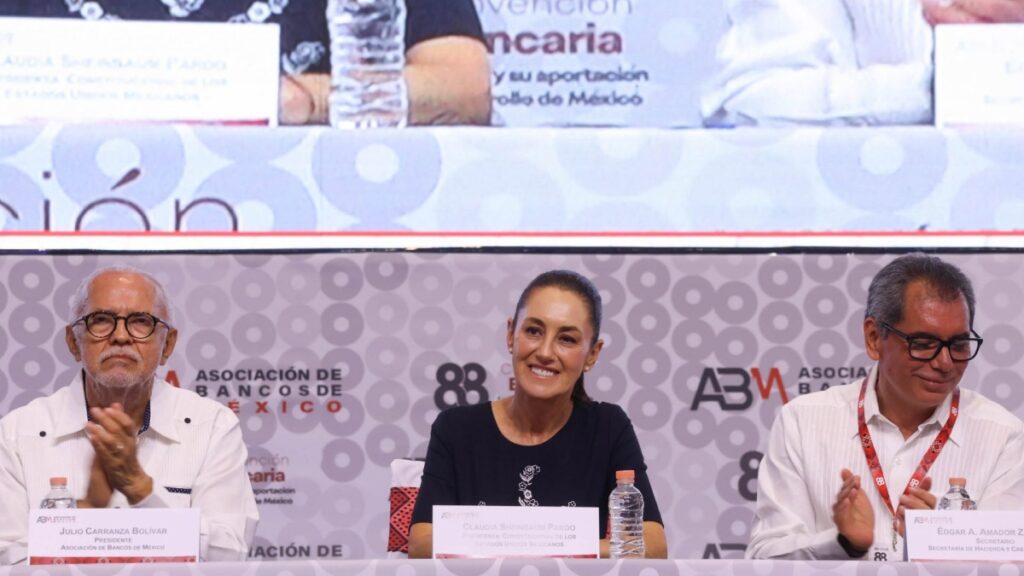 Sheinbaum destaca solidez económica mexicana durante Convención Bancaria