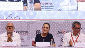 Sheinbaum destaca solidez económica mexicana durante Convención Bancaria