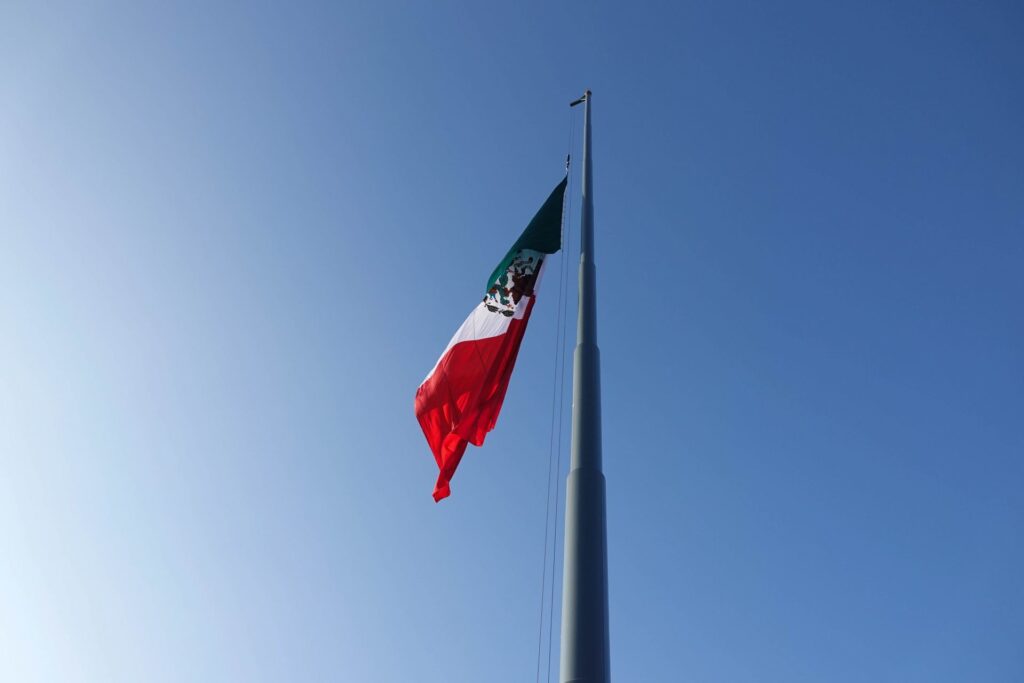 asta bandera zócalo cdmx