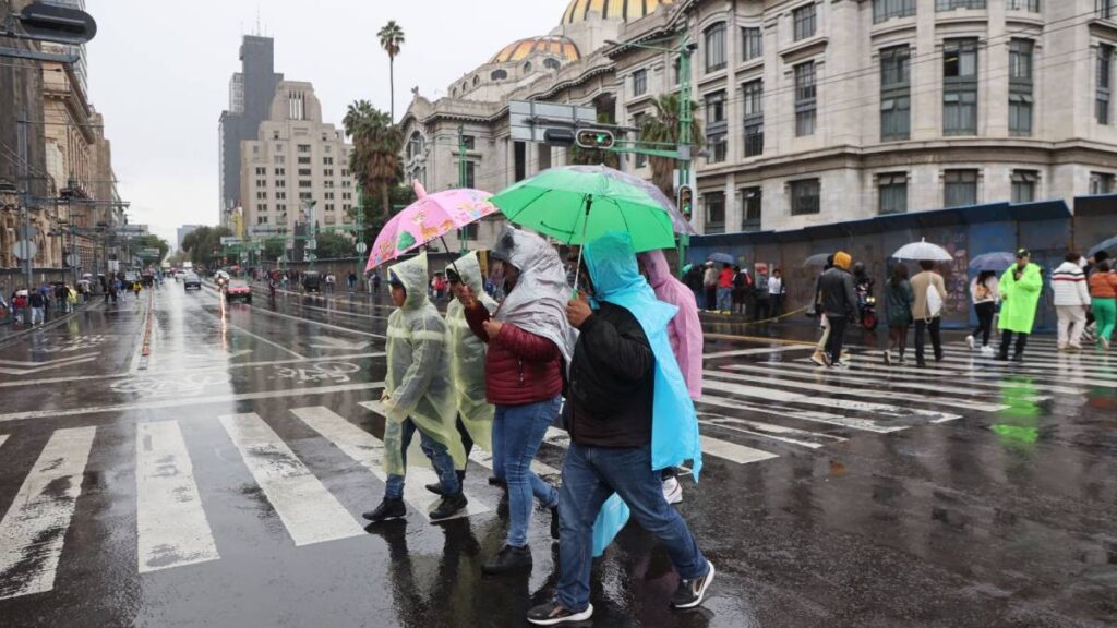 Hay probabilidad de lluvias fuertes a muy fuertes en la CDMX.