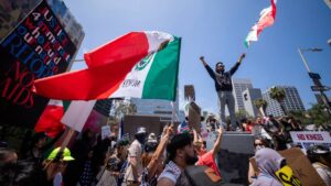 Trump modificaría narrativa contra migrantes por conveniencia económica