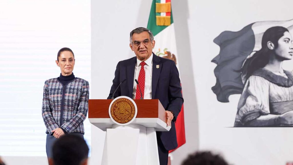 Américo Villarreal, gobernador del estado.