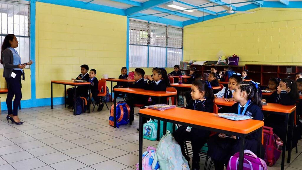 Conoce los requisitos para obtener la beca.