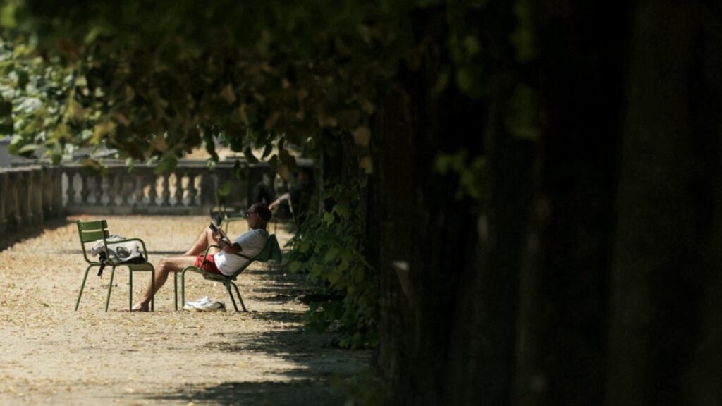 Hay ola de calor en Francia. AFP
