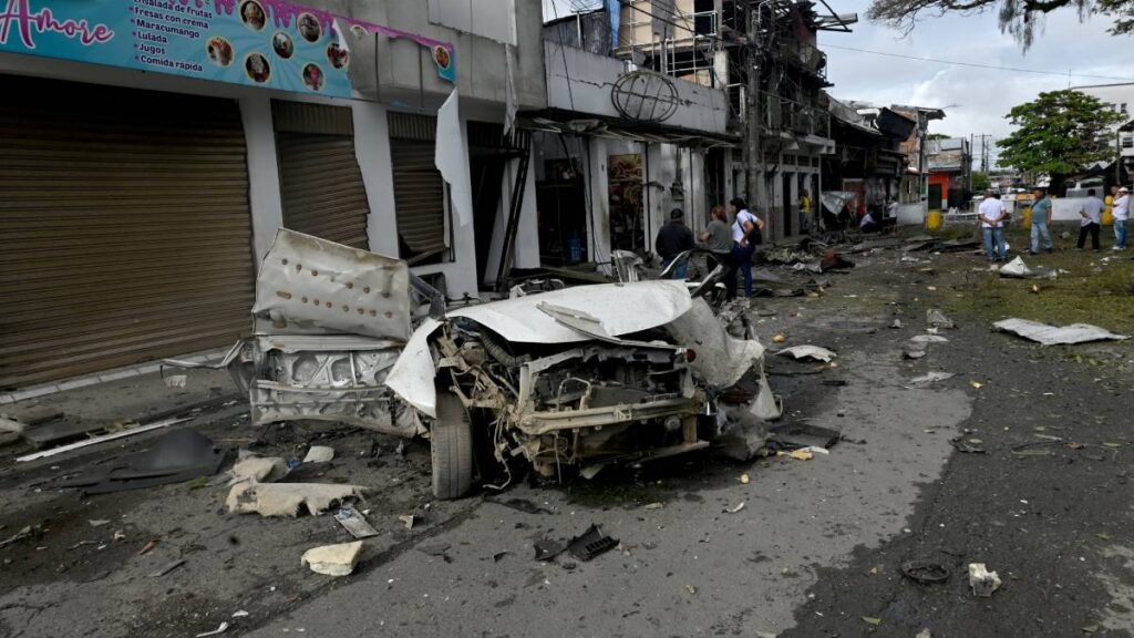 Ataques con explosivos dejan un muerto en Colombia