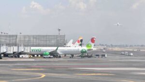 La SICT anuncia la ampliación y rehabilitación de 62 aeropuertos durante esta administración