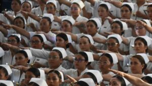 “No porque me robé 185 mil pueden difamarme”: acusan desfalco en graduación de Enfermería