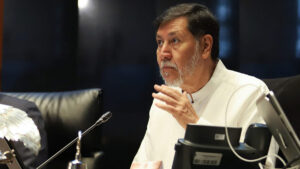Fernández Noroña acusa campaña en su contra por impuesto a remesas