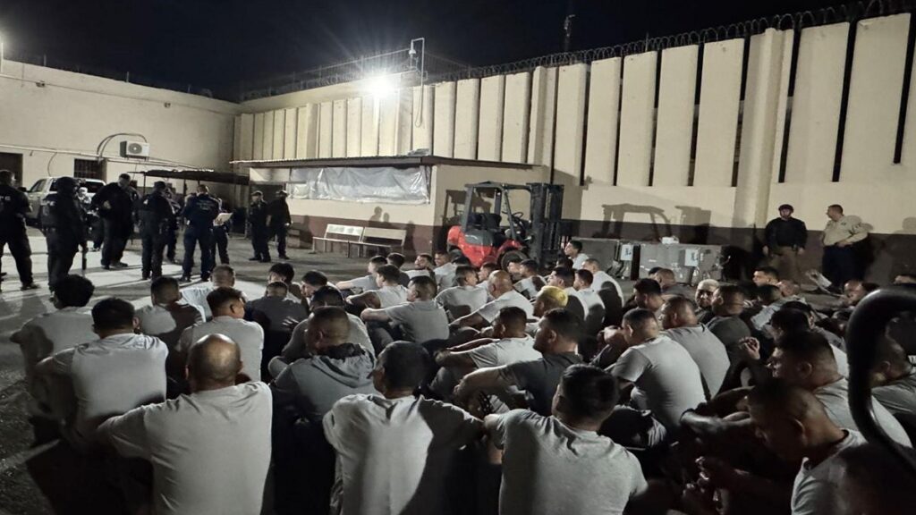frustran-motin-en-cereso-3-de-ciudad-juarez-y-trasladan-a-120-reos