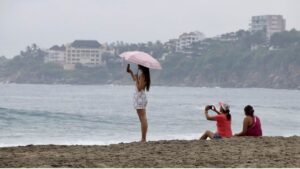 Guía para viajeros: ¿qué hacer si te toca un huracán en plena vacación?