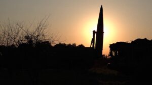 Parlamento de Irán vota a favor de suspender la cooperación con el organismo de supervisión nuclear de la ONU