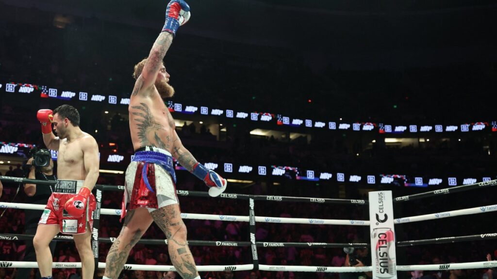 Julio César Chávez Jr. se enfrentó a Jake Paul