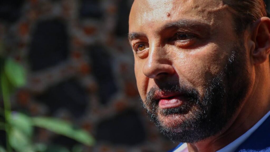 Latin Lover no ha confirmado por qué se encuentra en el hospital