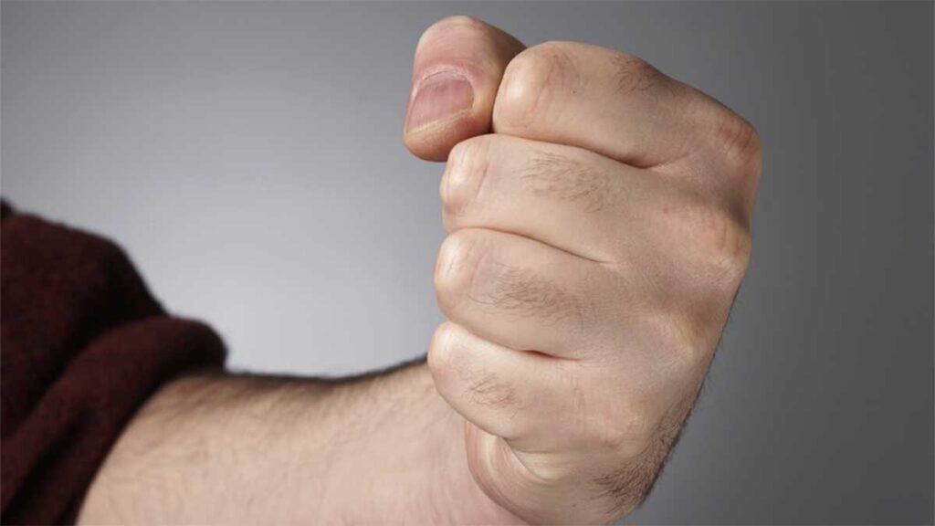 Buscan sacionar a conuductores violentos en Nuevo León.