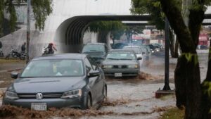 ¿Agua en el motor? Consecuencias y qué hacer en temporada de lluvias