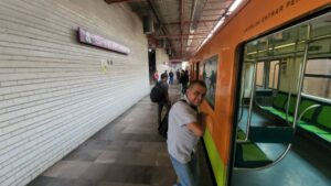 Restablecen servicio en la Línea A del Metro tras labores de desazolve por lluvias