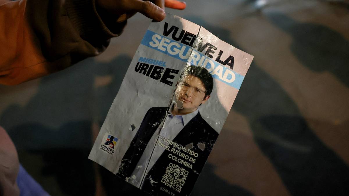 Miguel Uribe, candidato a presidente de Colombia, sufre atentado - UnoTV