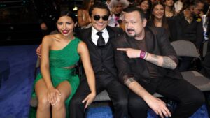Nodal y Pepe Aguilar cantan por primera vez y Ángela Aguilar tiene esta emotiva reacción