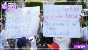 Domingo negro: ciudadanos marchan en CDMX contra la elección del Poder Judicial