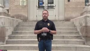 Violento ataque en protesta por rehenes israelíes en EE. UU.: lanzan bombas molotov; fuertes imágenes