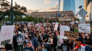 Protestas contra redadas de ICE ahora en Texas