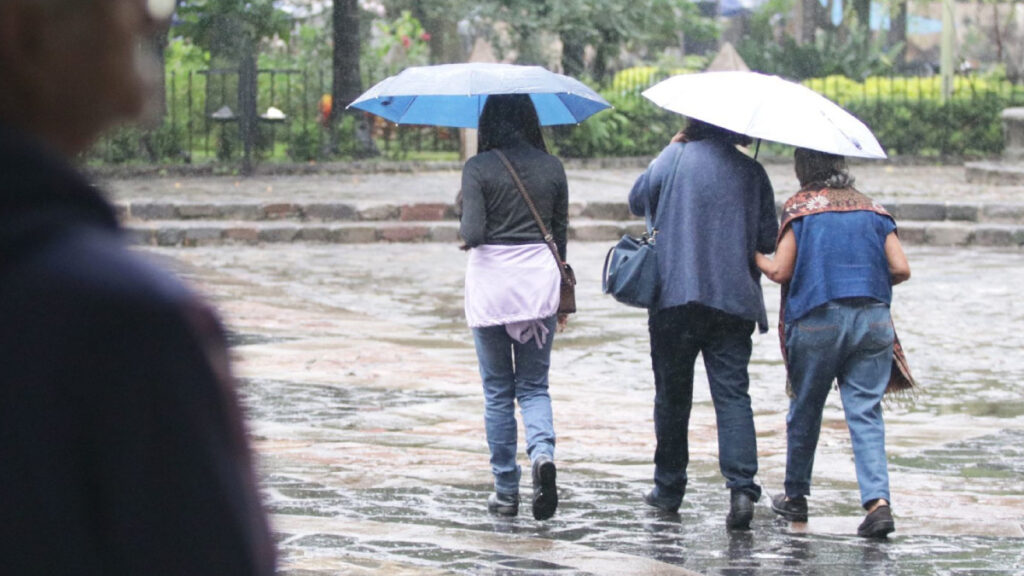 Las lluvias no paran con Barry como tormenta y Floisse como posible huracán. Cuartoscuro