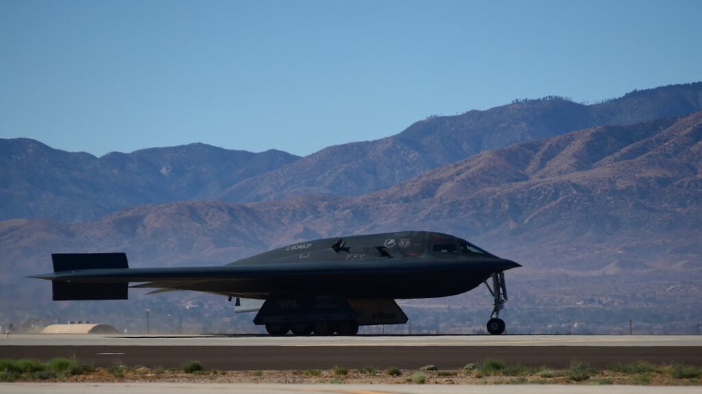 ¿Qué tiene de especial el avión B-2 Spirit que usó Estados Unidos en el bombardeo a Irán?