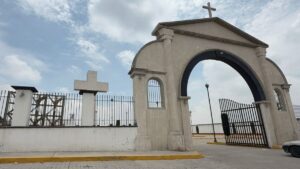 Suman 2 muertos tras explosión de pirotecnia en Tultepec