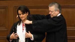 ¿Adiós a la toga? Proponen vestimenta indígena en la Suprema Corte