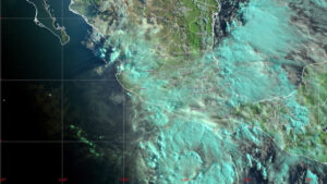 Dos tormentas tropicales azotan México: se forma Flossie en el Pacífico y Barry en el Atlántico