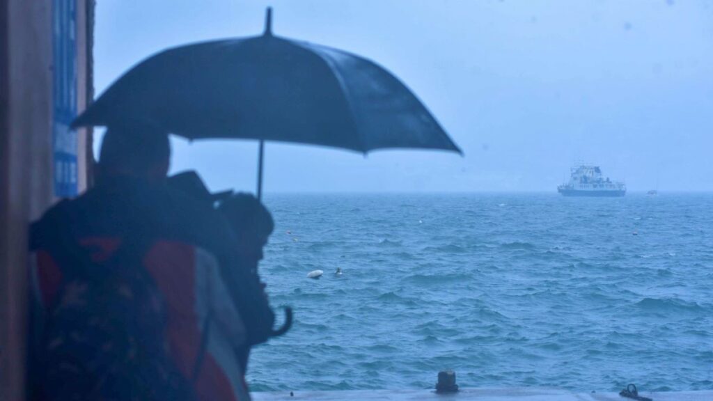 La Secretaría de Marina activó el Plan Marina en Fase de Prevención, en los estados de Oaxaca y Guerrero.