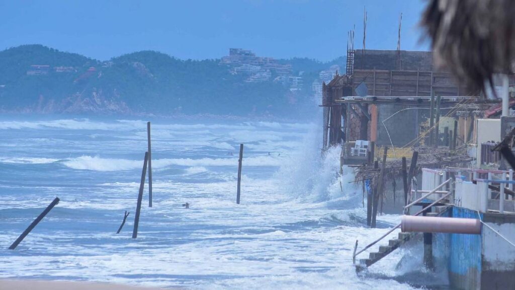 se forma la depresión tropical cuatro-e frente a guerrero