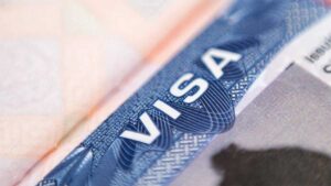 ¿Pueden cancelarte tu visa si compras en outlets de EE. UU. y revendes la mercancía?