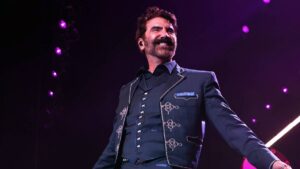 Alejandro Fernández donará ganancias de sus shows a afectados por inundaciones en Texas