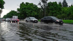 Alerta triple por lluvias en la CDMX, con roja en Magdalena Contreras; imágenes de las inundaciones en el sur