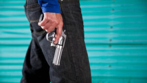 Trailero se salva de asalto en la México-Querétaro; queda gravemente herido: video