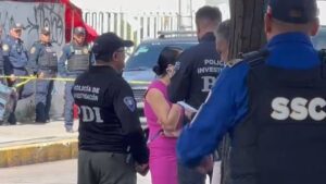Liberan a rehén en la GAM; muere agresor y un oficial resulta herido