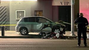 Atropello masivo afuera de club nocturno en Los Ángeles deja al menos 30 heridos