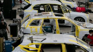 México produce más de 361 mil autos en junio; exportaciones también crecen