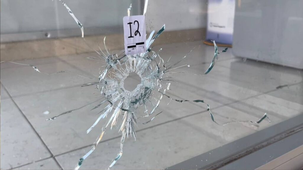 Ataque armado afuera de bar deja seis heridos en Colima