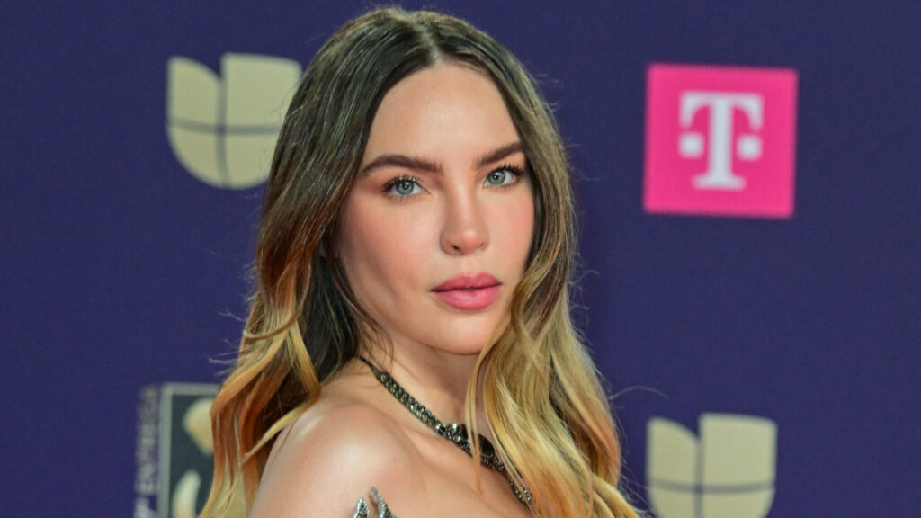Belinda está satisfecha con su producto creativo