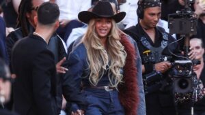 Roban música inédita de Beyoncé guardada en memorias USB que estaban dentro de un auto en EE.UU.